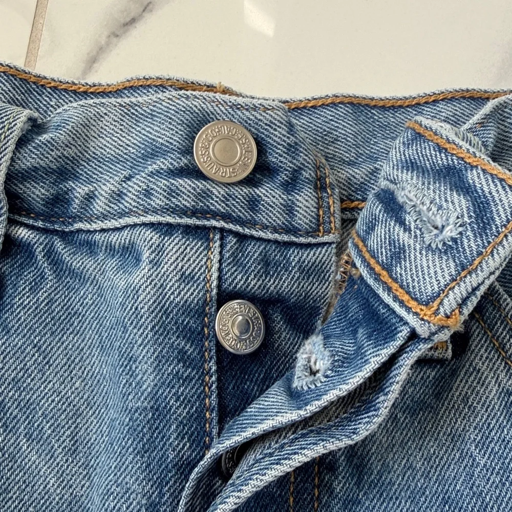 Levi’s 501 Original Denim Distressed Cutoff Shorts Size 25